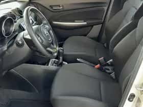 Suzuki Swift (2023) thumbnail 24