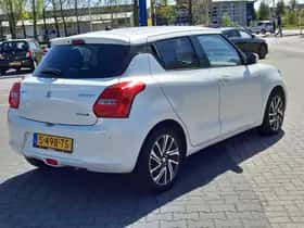 Suzuki Swift (2023) thumbnail 4