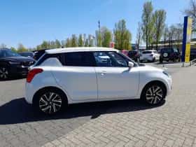 Suzuki Swift (2023) thumbnail 5