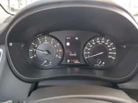 Suzuki S-CROSS (2025) thumbnail 15