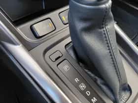 Suzuki S-CROSS (2025) thumbnail 16