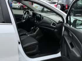 Suzuki S-CROSS (2023) thumbnail 31