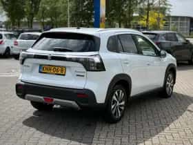 Suzuki S-CROSS (2023) thumbnail 5