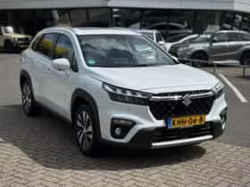 Suzuki S-CROSS (2023) thumbnail 7