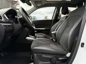 Suzuki Vitara (2025) thumbnail 9