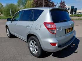 Toyota RAV4 (2012) thumbnail 3