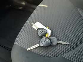 Toyota RAV4 (2012) thumbnail 25