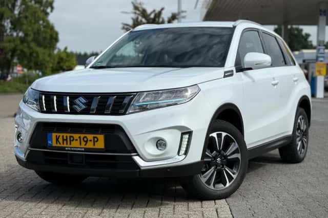 Suzuki Vitara (2022) thumbnail 1