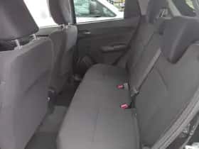 Suzuki Swift (2018) thumbnail 21