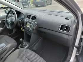 Volkswagen Polo (2012) thumbnail 17