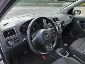 Volkswagen Polo (2012) thumbnail 3