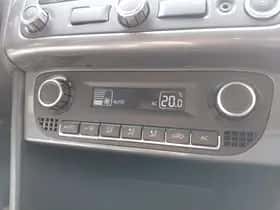 Volkswagen Polo (2012) thumbnail 6