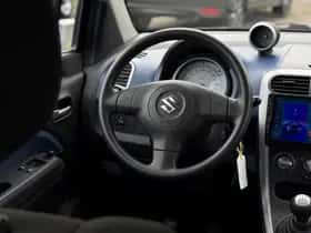 Suzuki SPLASH (2008) thumbnail 11