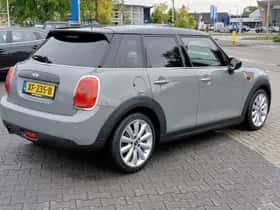 MINI Cooper (2017) thumbnail 24
