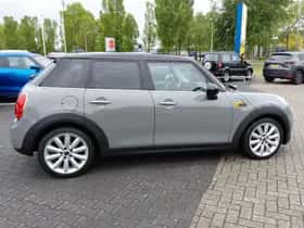 MINI Cooper (2017) thumbnail 25