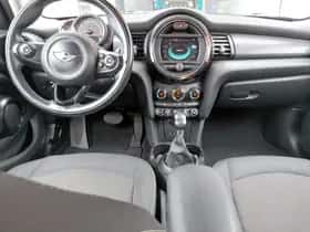 MINI Cooper (2017) thumbnail 5