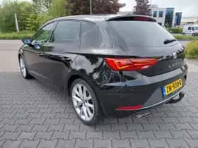SEAT Leon (2019) thumbnail 2