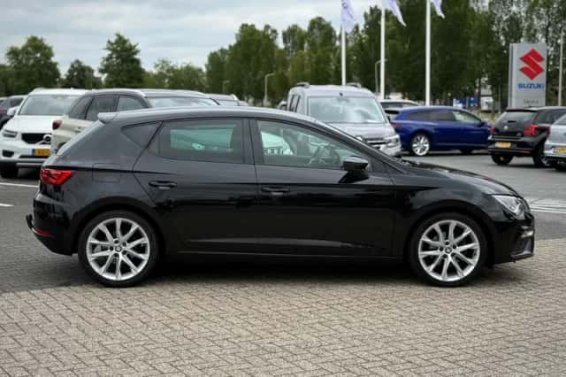 SEAT Leon (2019) thumbnail 6