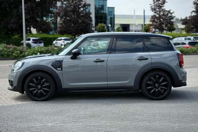 MINI Countryman (2019) thumbnail 2