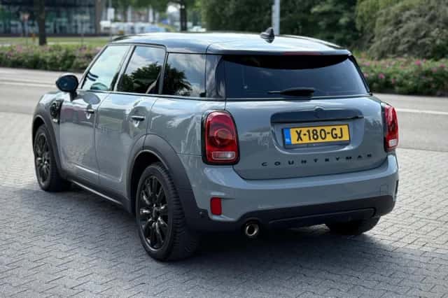 MINI Countryman (2019) thumbnail 3