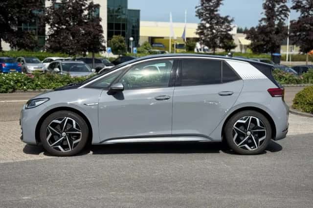 Volkswagen ID.3 (2020) thumbnail 2