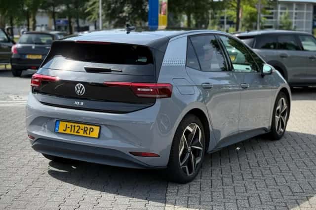 Volkswagen ID.3 (2020) thumbnail 5