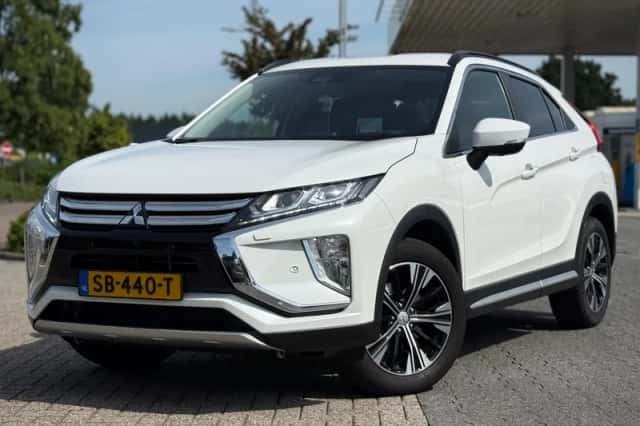 Mitsubishi Eclipse Cross (2018) thumbnail 1