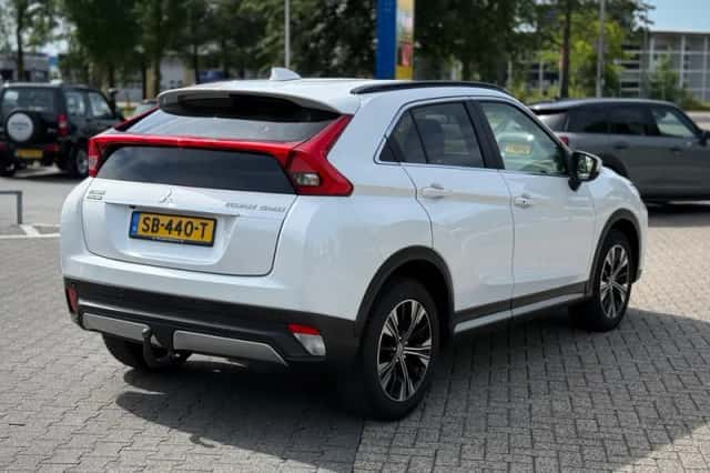 Mitsubishi Eclipse Cross (2018) thumbnail 5