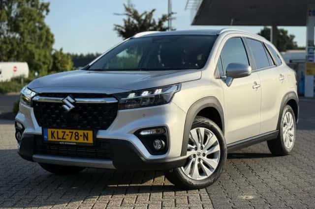 Suzuki S-CROSS (2025) thumbnail 1