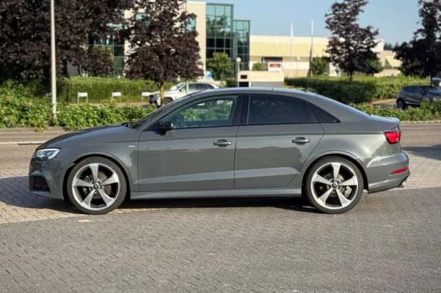 Audi A3 (2020) thumbnail 2