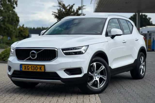 Volvo XC40 (2019) thumbnail 1