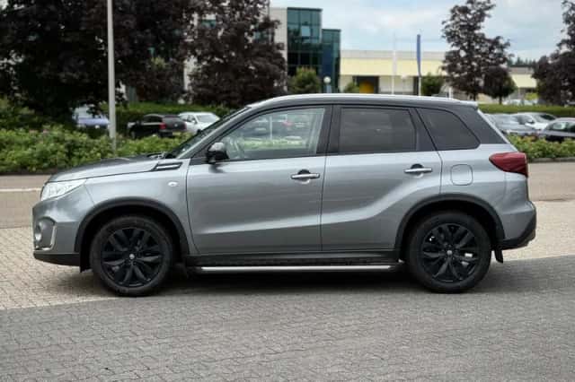 Suzuki Vitara (2020) thumbnail 2