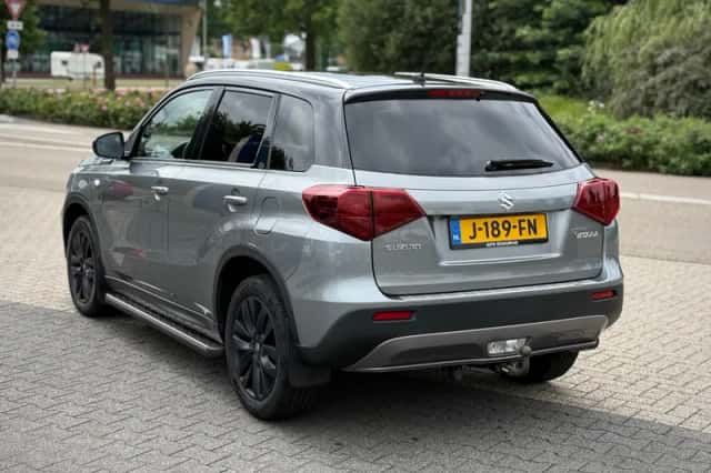 Suzuki Vitara (2020) thumbnail 3