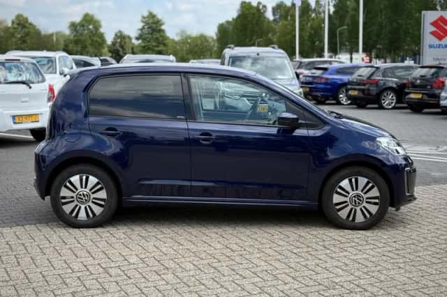 Volkswagen E-UP (2021) thumbnail 6