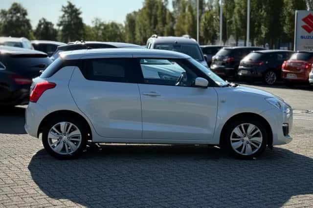 Suzuki Swift (2020) thumbnail 6