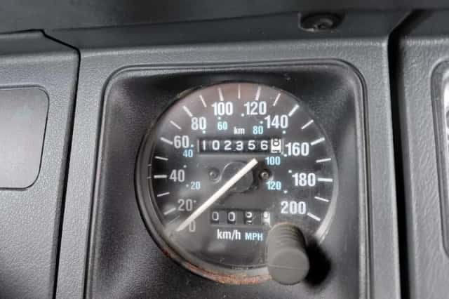 Jeep Wrangler (1991) thumbnail 2