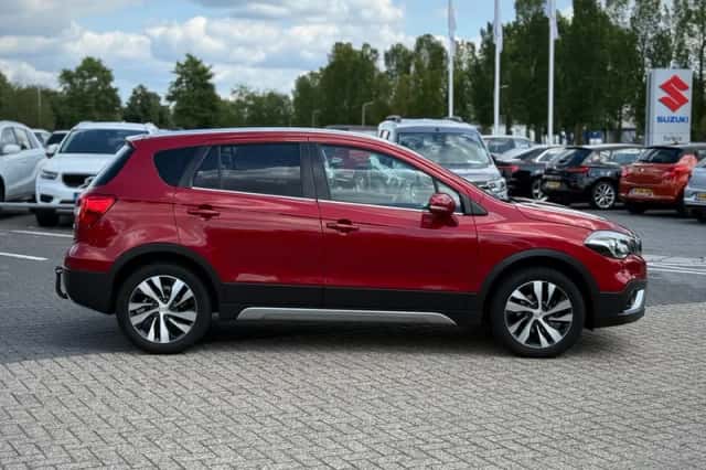 Suzuki S-CROSS (2021) thumbnail 6