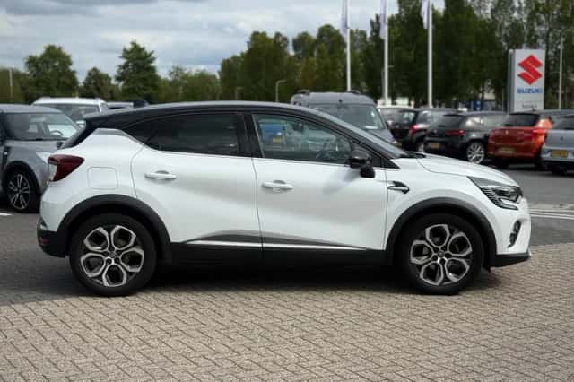 Renault Captur (2021) thumbnail 6