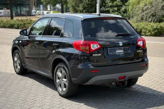 Suzuki Vitara (2018) thumbnail 3