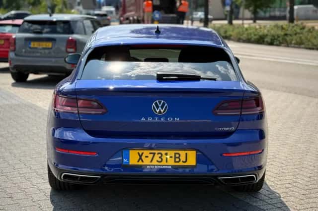 Volkswagen Arteon (2021) thumbnail 4