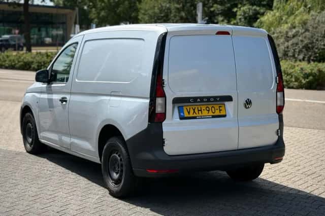 Volkswagen Caddy (2023) thumbnail 3