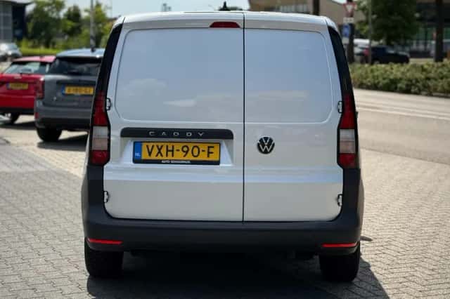 Volkswagen Caddy (2023) thumbnail 4