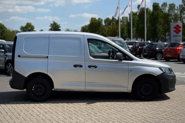 Volkswagen Caddy (2023) thumbnail 6
