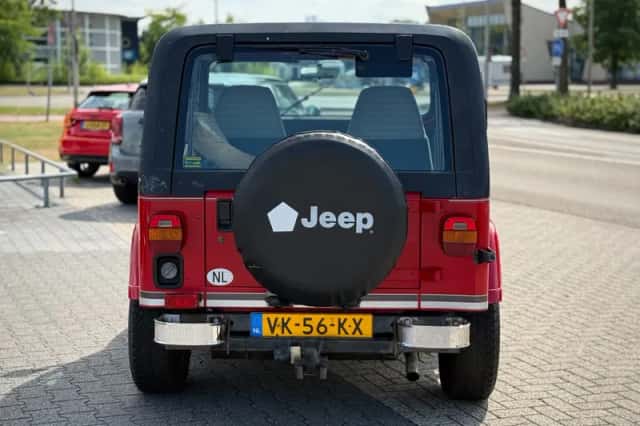 Jeep Wrangler (1991) thumbnail 4