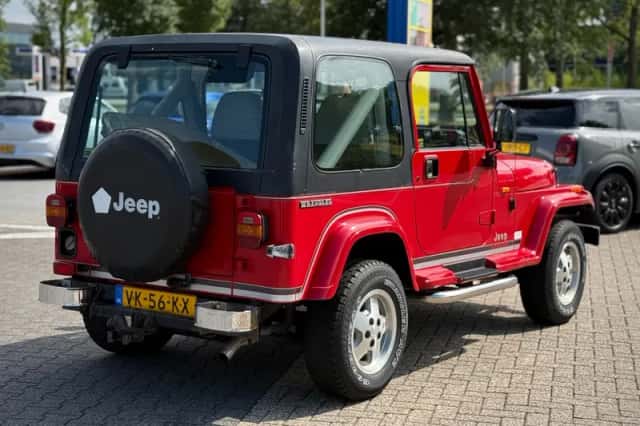 Jeep Wrangler (1991) thumbnail 5