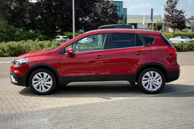 Suzuki SX4 S-Cross (2020) thumbnail 2