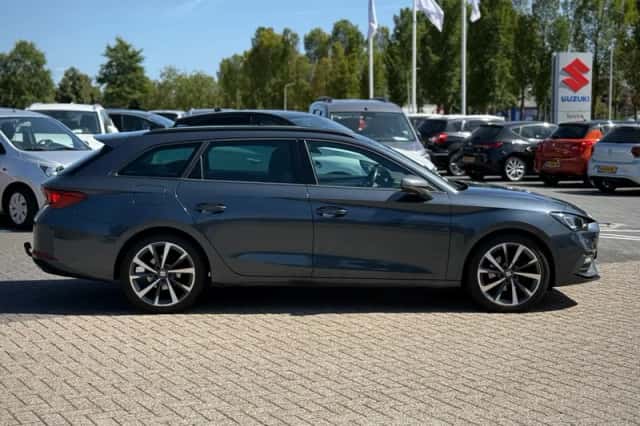 SEAT Leon (2021) thumbnail 6