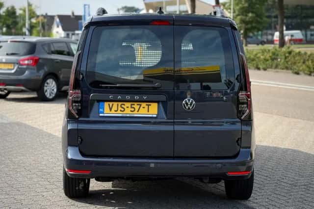 Volkswagen Caddy (2021) thumbnail 4