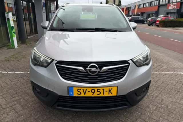 Opel Crossland X (2018) thumbnail 2