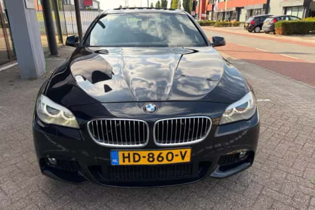 BMW 5-Serie (2015) thumbnail 2